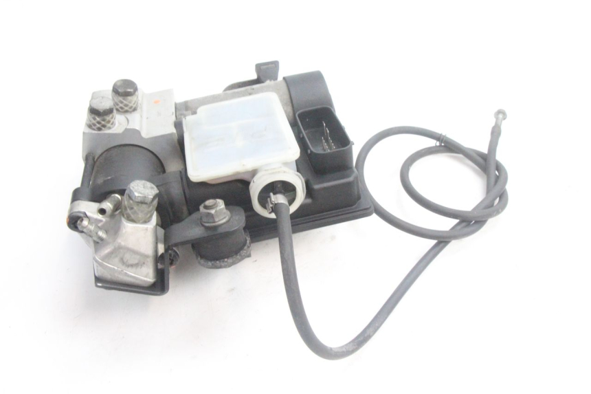 photo de POMPE ABS PEUGEOT SATELIS 125 (2006 - 2009) - Autre angle de vue