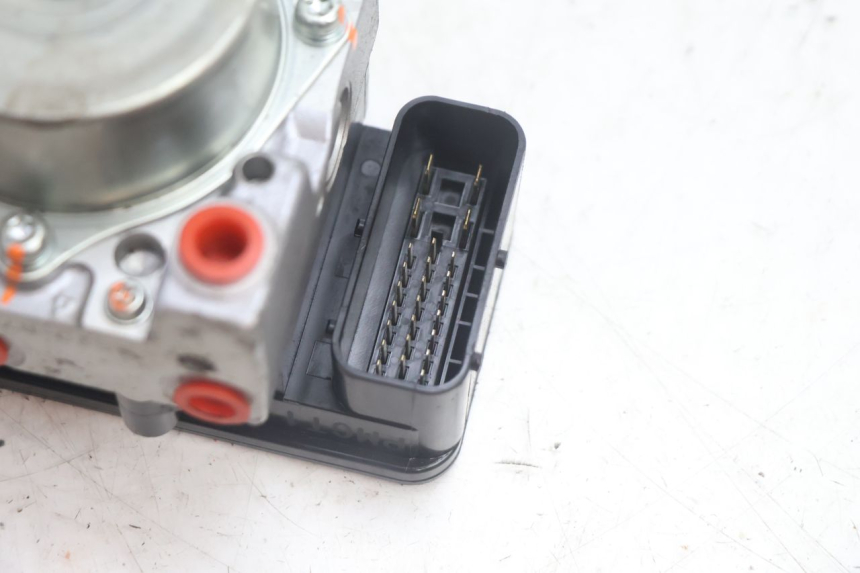 photo de POMPE ABS  PEUGEOT SATELIS 125 (2013 - 2018) - Zoom état d’usage