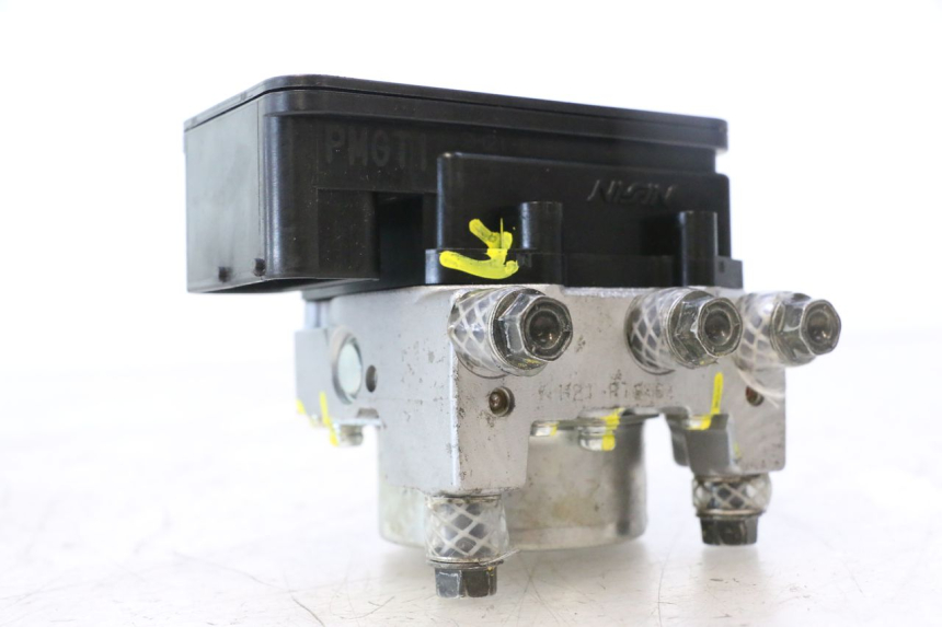 photo de POMPE ABS  PEUGEOT SATELIS 125 (2013 - 2018) - Gros plan technique