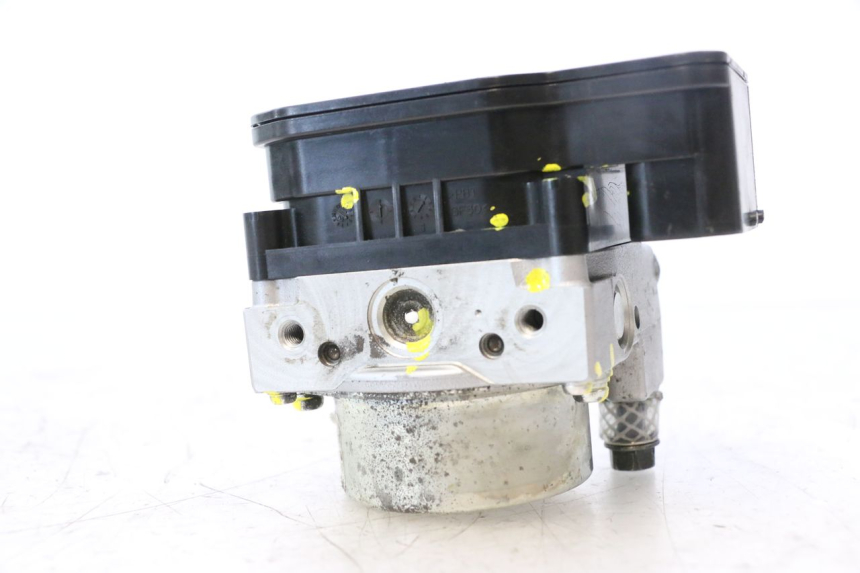 photo de POMPE ABS  PEUGEOT SATELIS 125 (2013 - 2018) - Vue d’ensemble