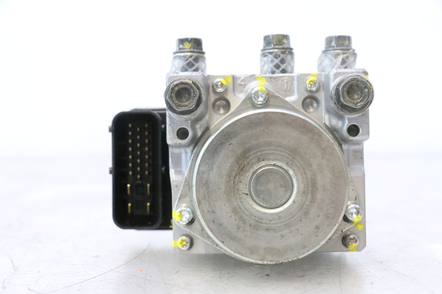 photo de POMPE ABS  PEUGEOT SATELIS 125 (2013 - 2018) - État de surface