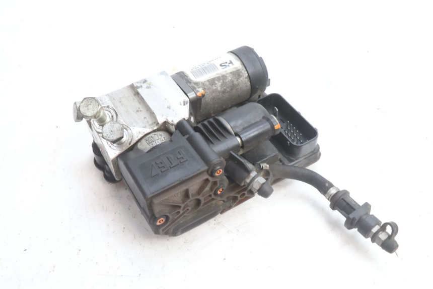 photo de POMPE ABS PEUGEOT SATELIS 125 (2006 - 2009) - Autre angle de vue