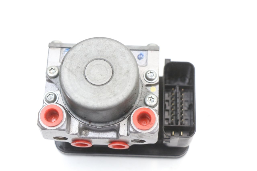 photo de POMPE ABS  HONDA SH ABS 125 (2012 - 2017) - Détail de la pièce