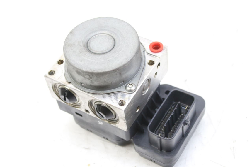 photo de POMPE ABS MBK SKYCRUISER 125 (2010 - 2013) - Gros plan technique