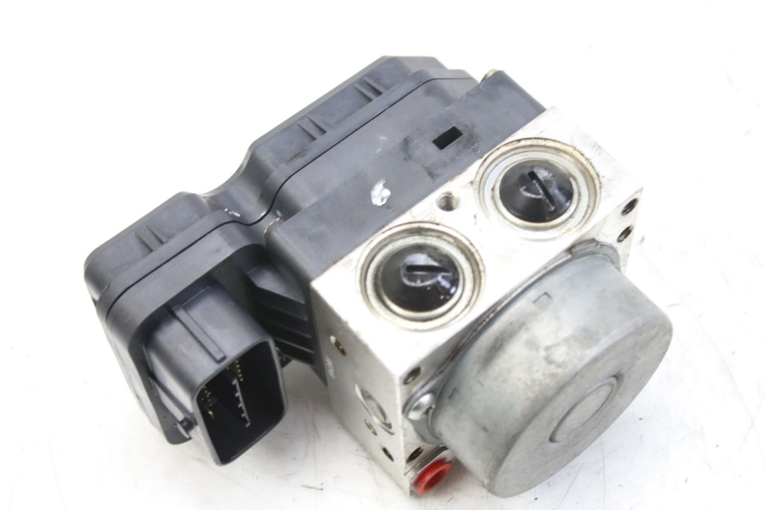 photo de POMPE ABS MBK SKYCRUISER 125 (2010 - 2013) - Points de fixation