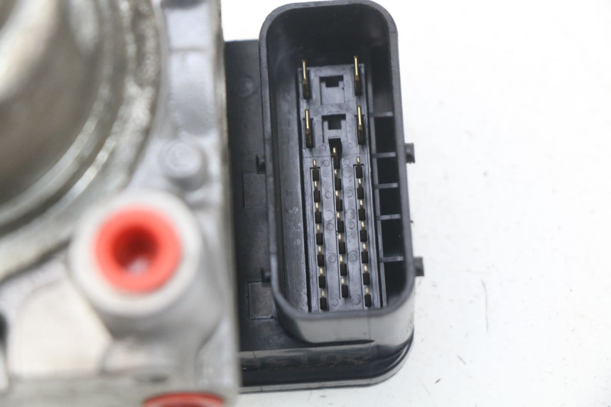 photo de POMPE ABS  TRIUMPH SPRINT ST ABS 1050 (2005 - 2007) - État de surface