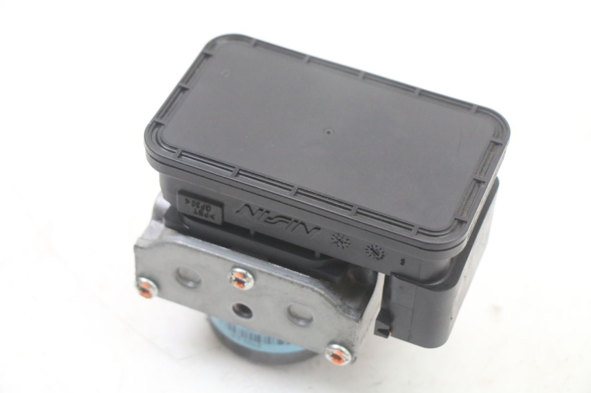 photo de POMPE ABS  SUZUKI BURGMAN 125 (2018 - 2021) - Points de fixation