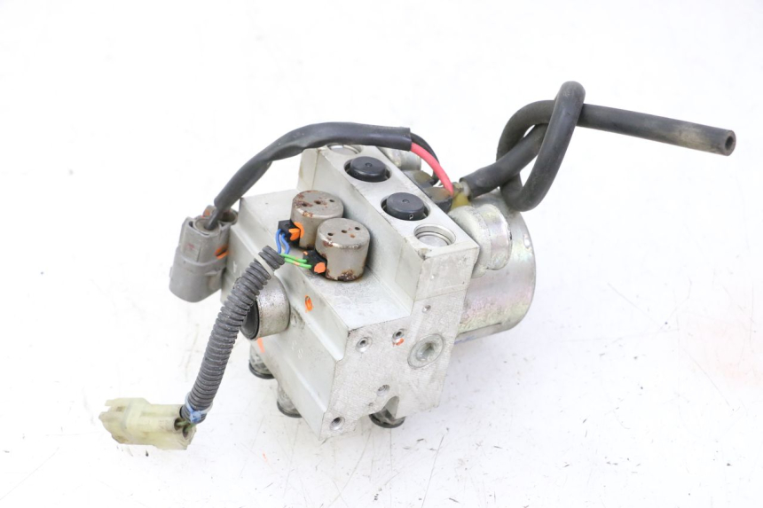 photo de POMPE ABS YAMAHA TDM ABS 900 (2002 - 2014) - Vue d’ensemble