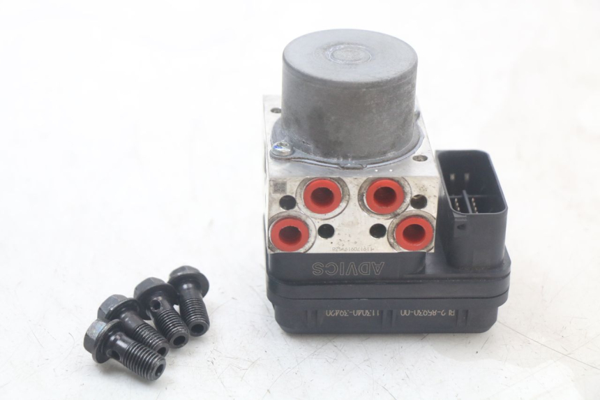 photo de POMPE ABS YAMAHA XMAX X-MAX ABS 125 (2017 - 2020) - Vue principale