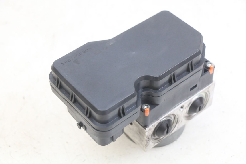 photo de POMPE ABS YAMAHA X-MAX XMAX 125 (2010 - 2013) - Détail de la pièce