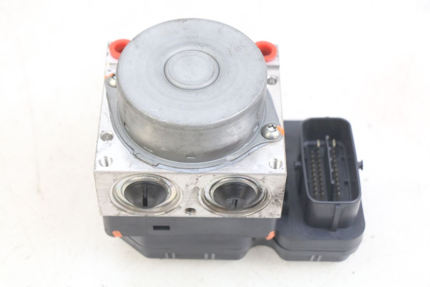 photo de POMPE ABS YAMAHA X-MAX XMAX 125 (2010 - 2013) - Vue produit