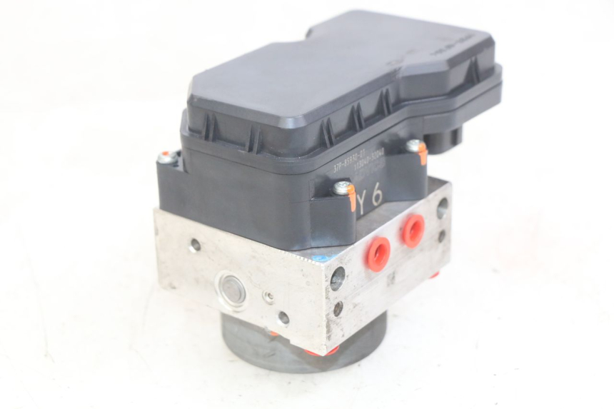 photo de POMPE ABS YAMAHA X-MAX XMAX 125 (2010 - 2013) - Autre angle de vue