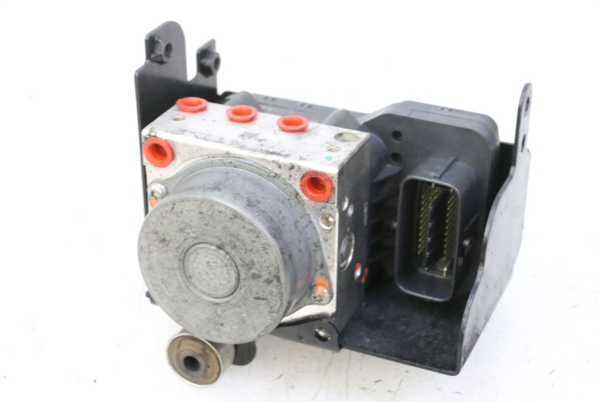 photo de POMPE ABS  YAMAHA XJ6 ABS 600 (2008 - 2016) - Zoom état d’usage