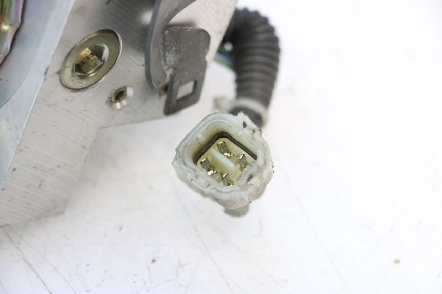 photo de POMPE ABS  YAMAHA XP T-MAX ABS 500 (2005 - 2005) - Vue d’ensemble