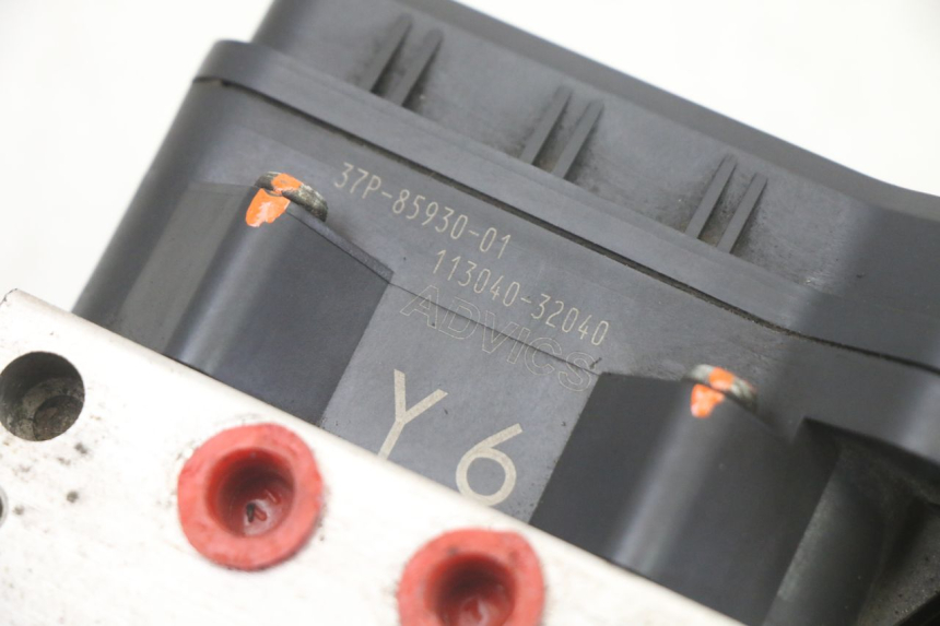 photo de POMPE ABS YAMAHA X-MAX XMAX ABS 250 (2010 - 2014) - Zoom état d’usage