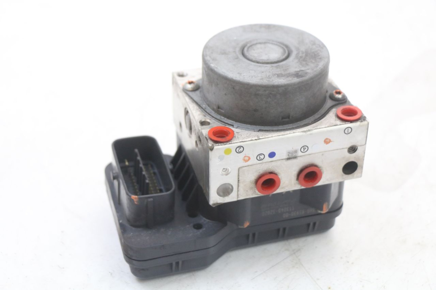 photo de POMPE ABS  YAMAHA XJ6 ABS 600 (2008 - 2016) - Vue d’ensemble