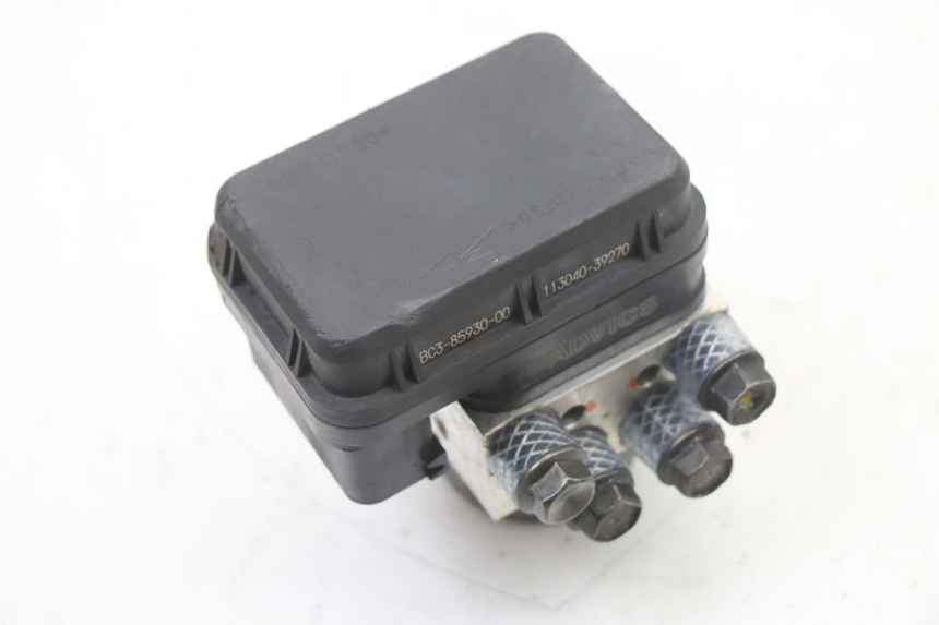 photo de POMPE ABS  YAMAHA YP T-MAX TMAX 530 (2017 - 2020) - Points de fixation