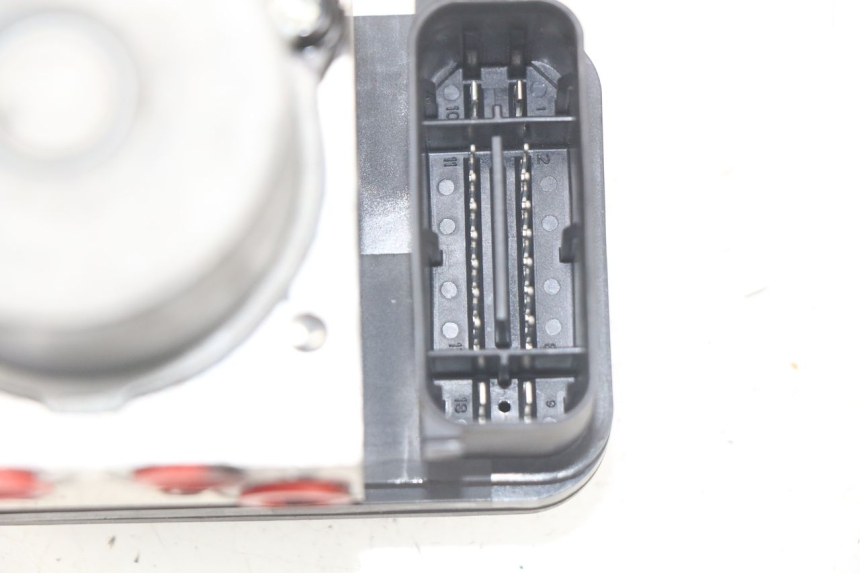 photo de POMPE ABS  YAMAHA YP T-MAX TMAX 530 (2017 - 2020) - Vue produit