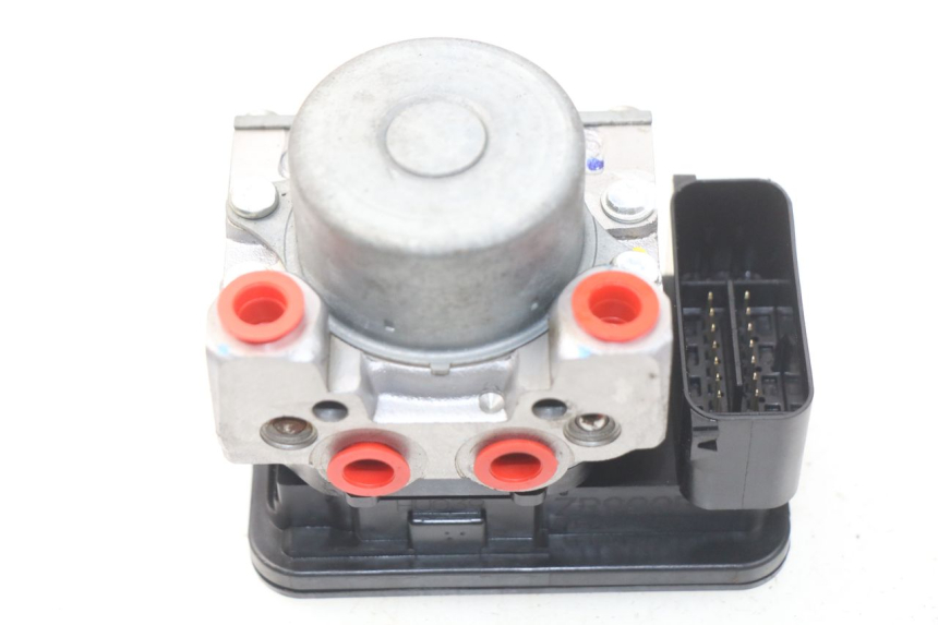 photo de POMPE ABS  KAWASAKI Z Z900 900 (2017 - 2019) - État de surface