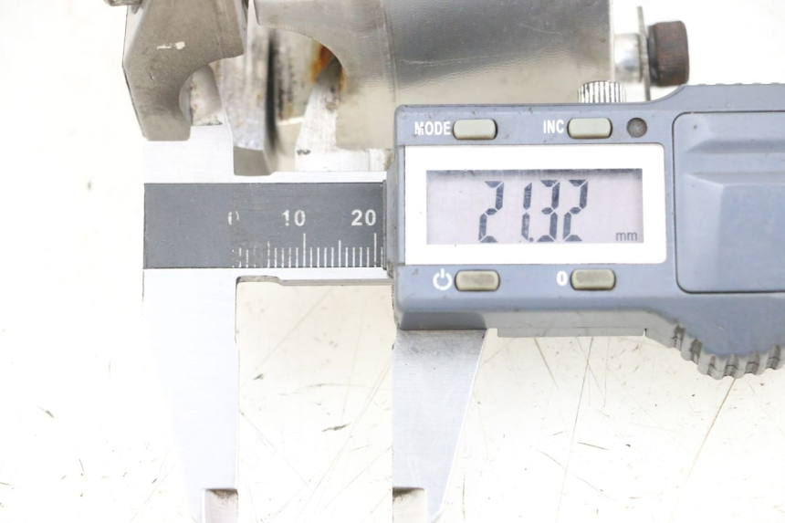 photo de Clamp handlebar KYMCO AGILITY RS 4T 50 (2009 - 2013) - Détail de la pièce