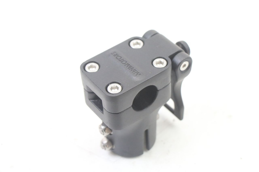 photo de PONTET DE GUIDON DUALTRON AMINIA 1 - Détail de la pièce