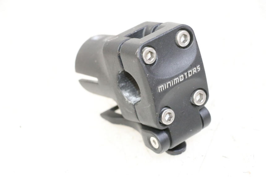 photo de PONTET DE GUIDON DUALTRON AMINIA 1 - Gros plan technique