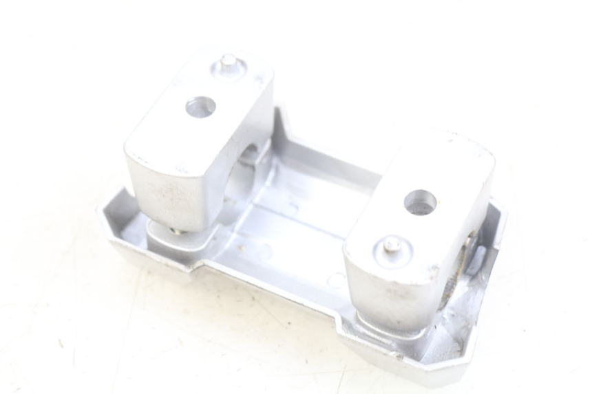 photo de PONTET DE GUIDON SYM CROX 4T 50 (2016 - 2023) - Détail de la pièce