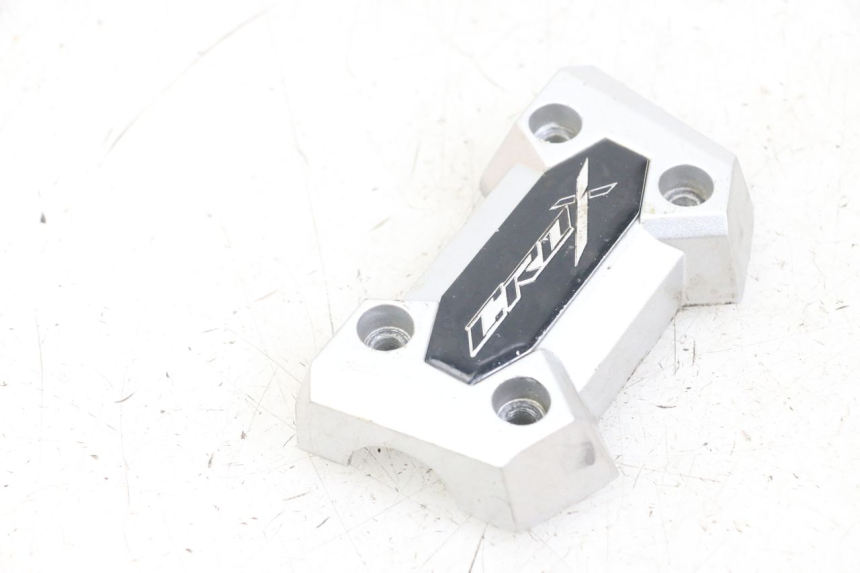 photo de PONTET DE GUIDON SYM CROX 4T 50 (2016 - 2023) - Zoom état d’usage