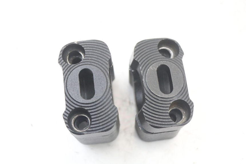 photo de PONTET DE GUIDON DERBI SENDA SM DRD X-TREME 50 (2011 - 2017) - Zoom état d’usage