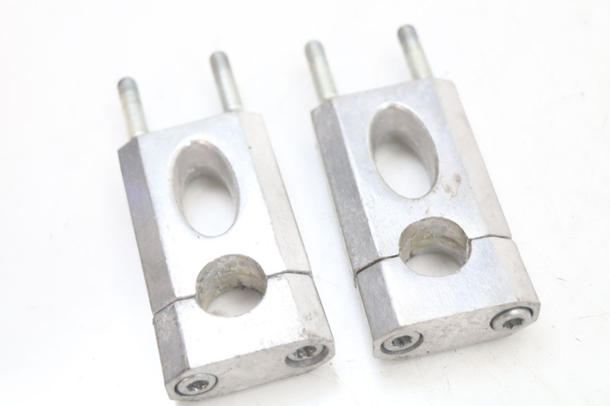 photo de PONTET DE GUIDON CCR DIRT BIKE 125 - Détail de la pièce