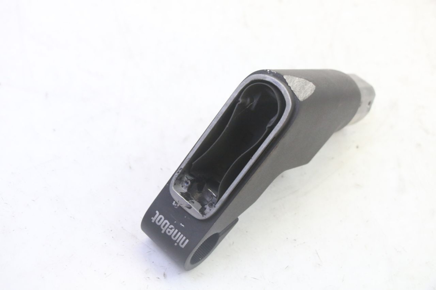 photo de PONTET DE GUIDON SEGWAY NINEBOT F65I 1 - Gros plan technique