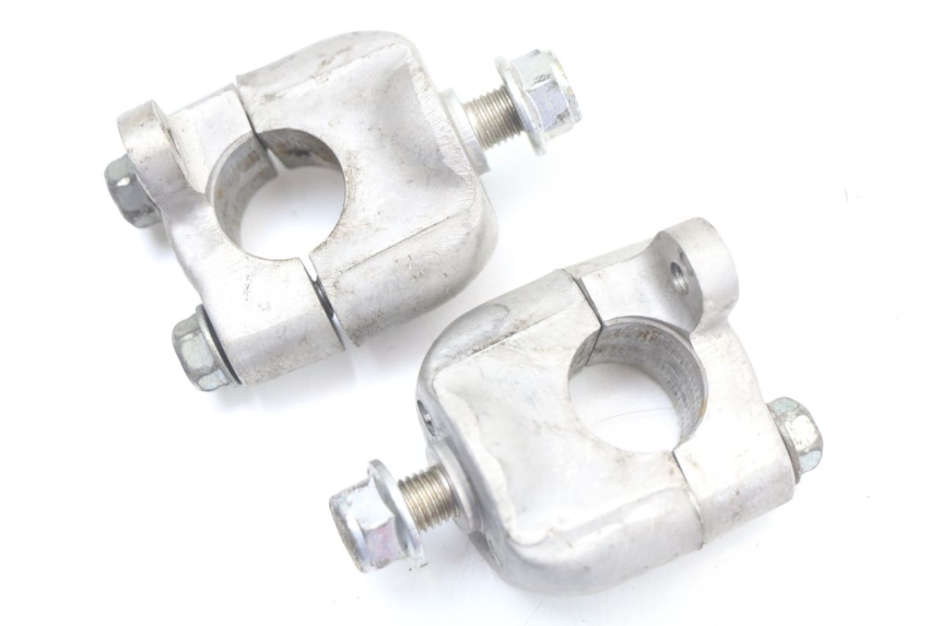 photo de PONTET DE GUIDON HONDA FJS SILVER WING SILVERWING 400 (2005 - 2008) - Autre angle de vue