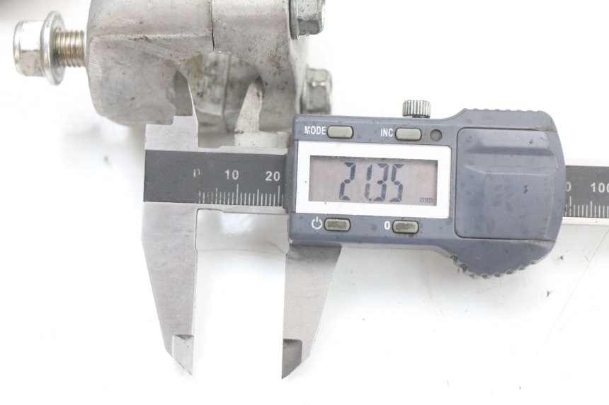 photo de PONTET DE GUIDON HONDA FJS SILVER WING SILVERWING 400 (2005 - 2008) - Vue d’ensemble