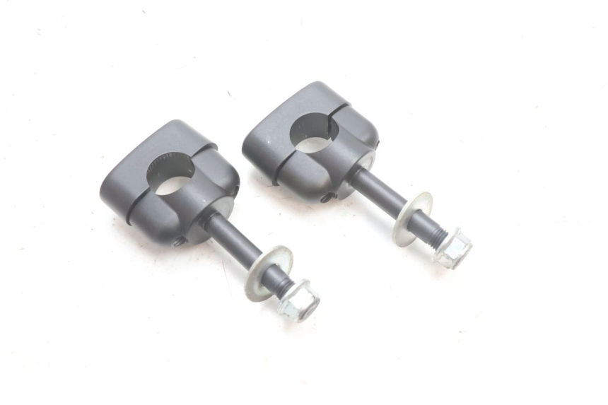 photo de PONTET DE GUIDON YAMAHA FZ8 800 (2010 - 2016) - Vue principale