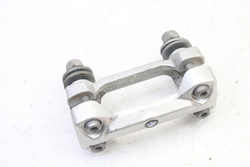 photo de PONTET DE GUIDON BMW G310 R 310 (2016 - 2020) - Gros plan technique