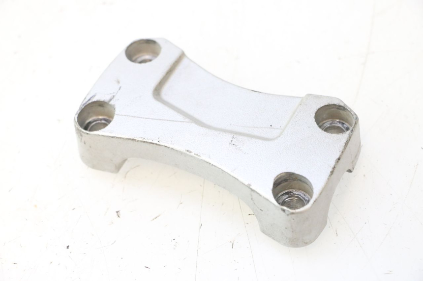 photo de PONTET DE GUIDON SUZUKI GSR 600 (2005 - 2012) - Vue principale
