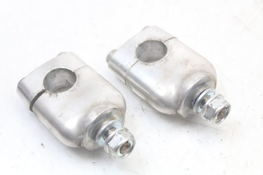 photo de PONTET DE GUIDON HONDA PCX (JF28) 125 (2009 - 2011) - Autre angle de vue