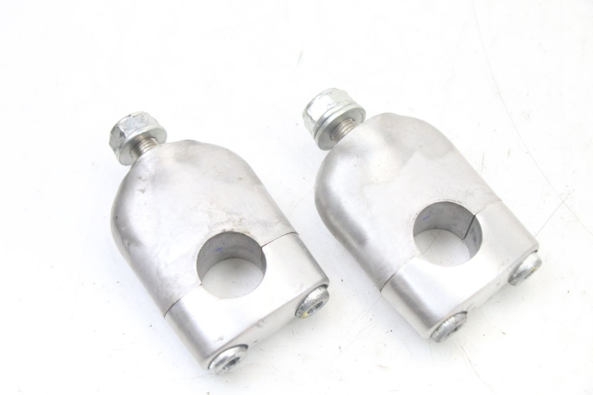 photo de PONTET DE GUIDON HONDA PCX (JF57/JF64) 125 (2014 - 2018) - Autre angle de vue