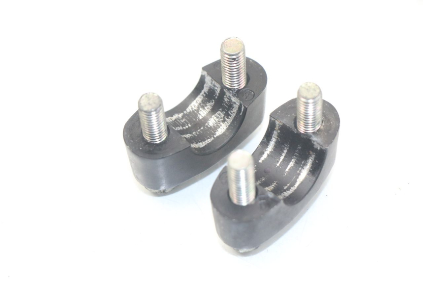 photo de PONTET DE GUIDON HONDA INTEGRA NC D 750 (2016 - 2018) - Détail de la pièce