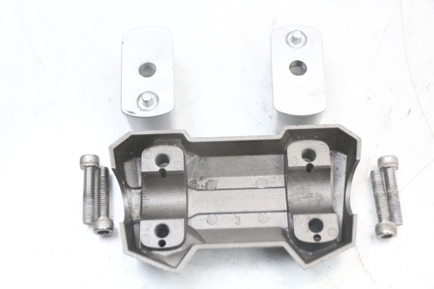 photo de PONTET DE GUIDON SYM JET 14 4T 50 (2018 - 2022) - Zoom état d’usage