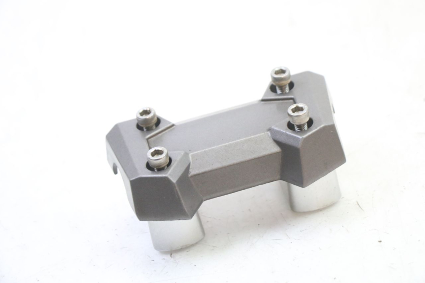 photo de PONTET DE GUIDON SYM JET 14 4T 50 (2018 - 2022) - Autre angle de vue