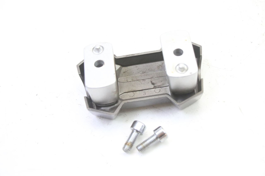 photo de PONTET DE GUIDON SYM JET 14 4T 50 (2018 - 2022) - Gros plan technique