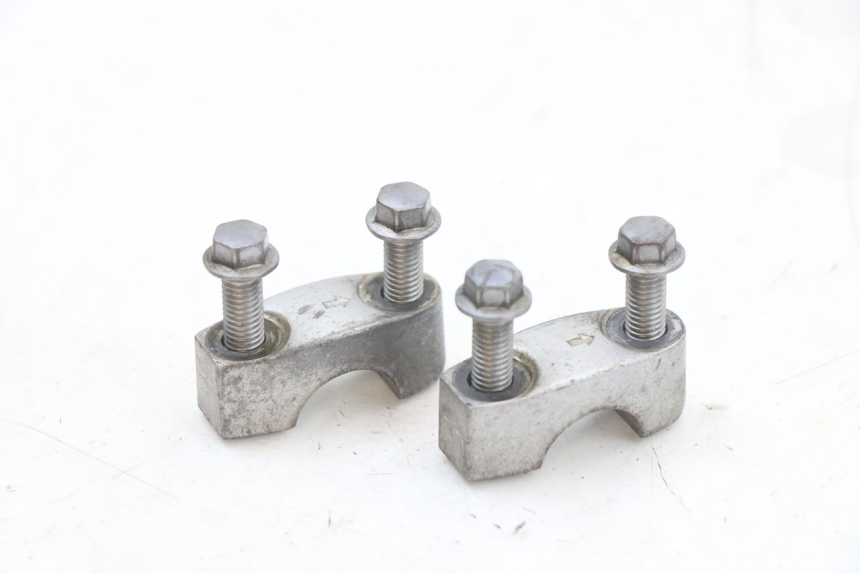 photo de PONTET DE GUIDON KAWASAKI ZR7 ZR-7 S 750 (1999 - 2004) - Vue principale