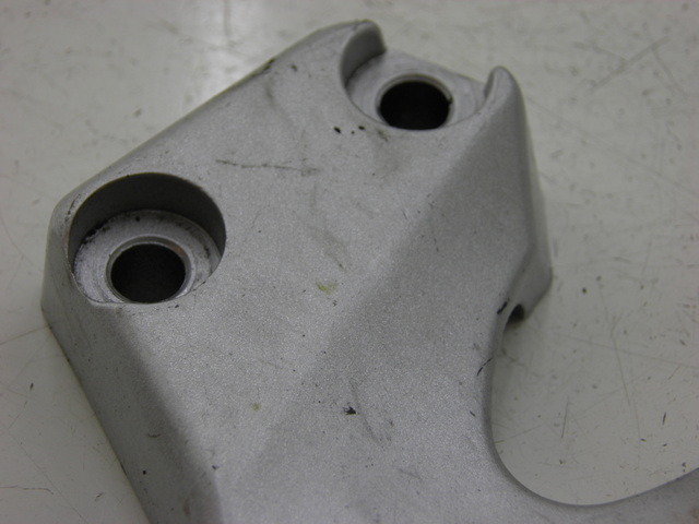 photo de PONTET DE GUIDON KYMCO QUANNON NAKED 125 (2010) - Détail de la pièce