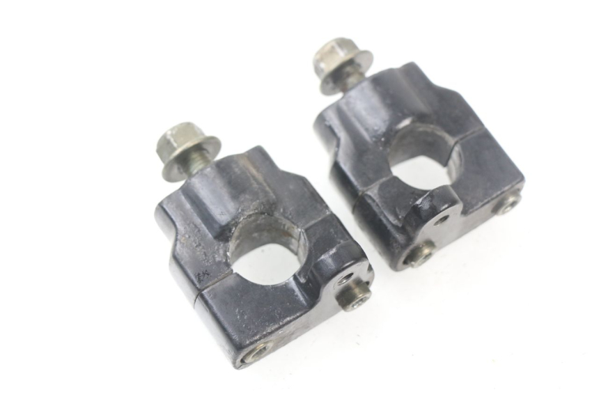 photo de PONTET DE GUIDON LIFAN LF125ST-A 125 - Détail de la pièce