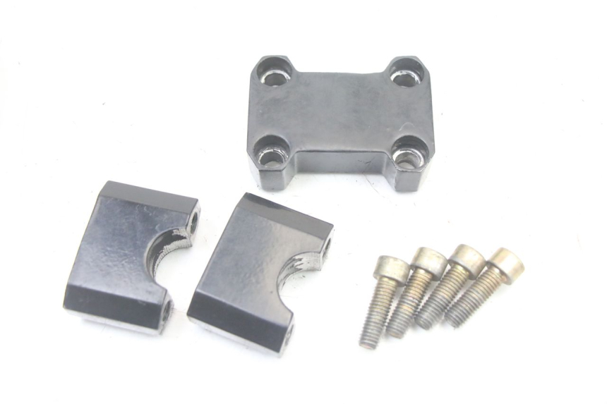 photo de PONTET DE GUIDON LONCIN DIRT BIKE 125 - Points de fixation