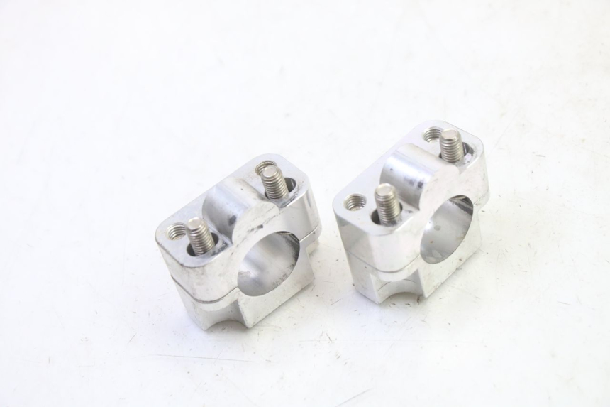 photo de PONTET DE GUIDON RIEJU MRT 50 (2018 - 2021) - Gros plan technique