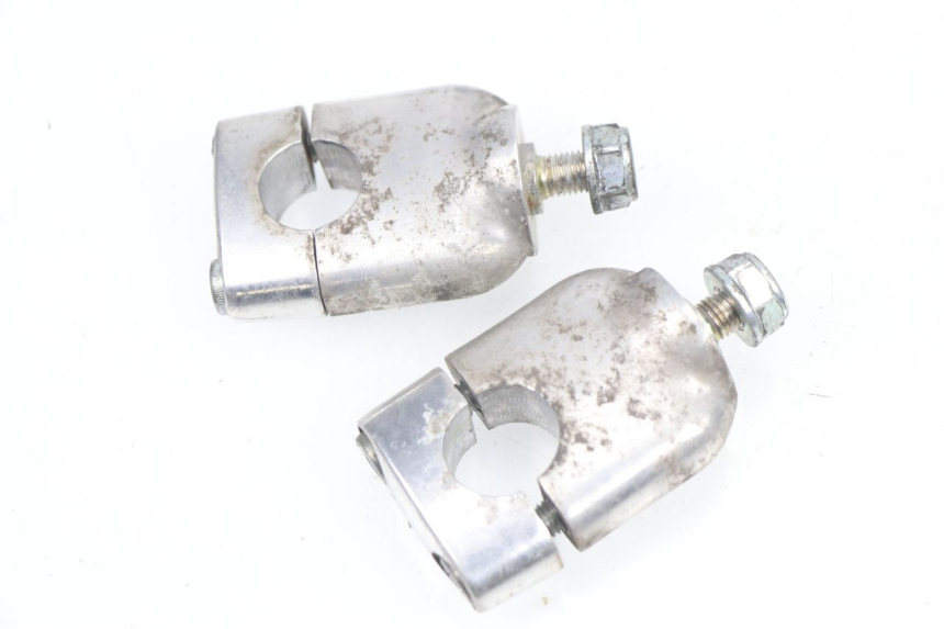 photo de PONTET DE GUIDON HONDA PCX (JF28) 125 (2009 - 2011) - Détail de la pièce