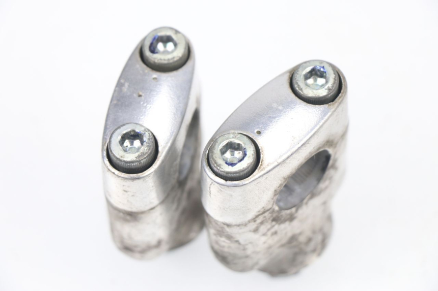 photo de PONTET DE GUIDON HONDA PCX (JF28) 125 (2009 - 2011) - Zoom état d’usage