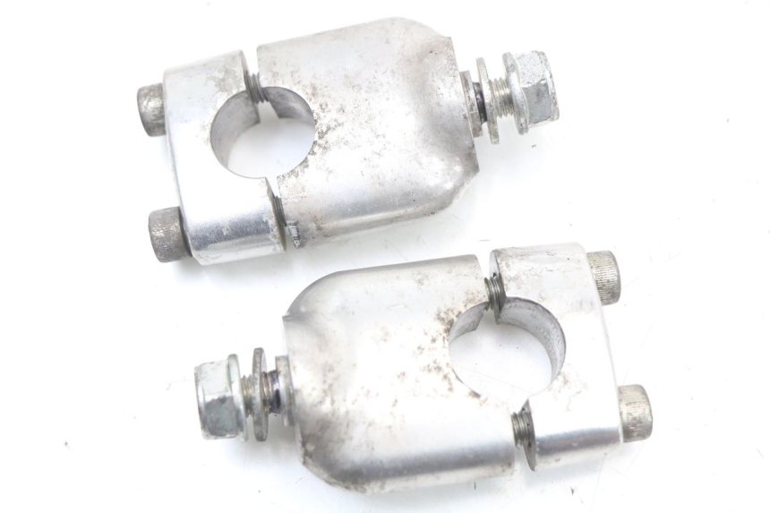 photo de PONTET DE GUIDON HONDA PCX (JF28) 125 (2009 - 2011) - Détail de la pièce